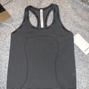 NWT LULULEMON TANK